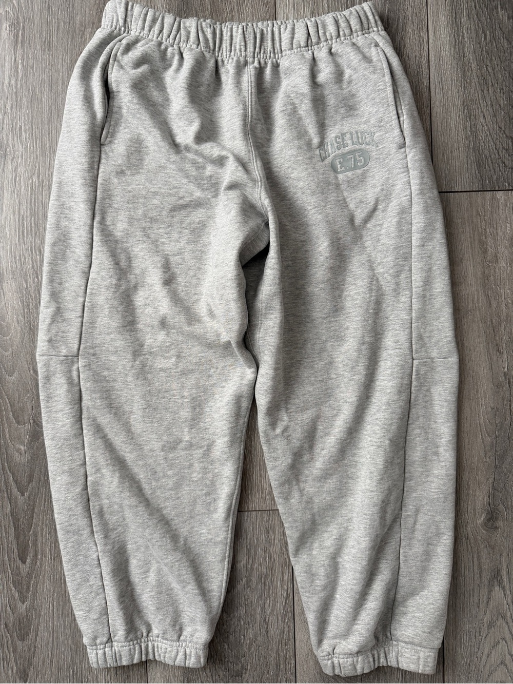 Zara Relaxed Fit Women’s Heavyweight Jogger Sweatpants “Chase Luck” Medium